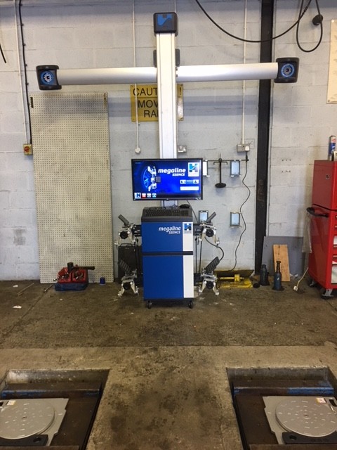 Fully installed megaline Ssence aligner at ProTyre